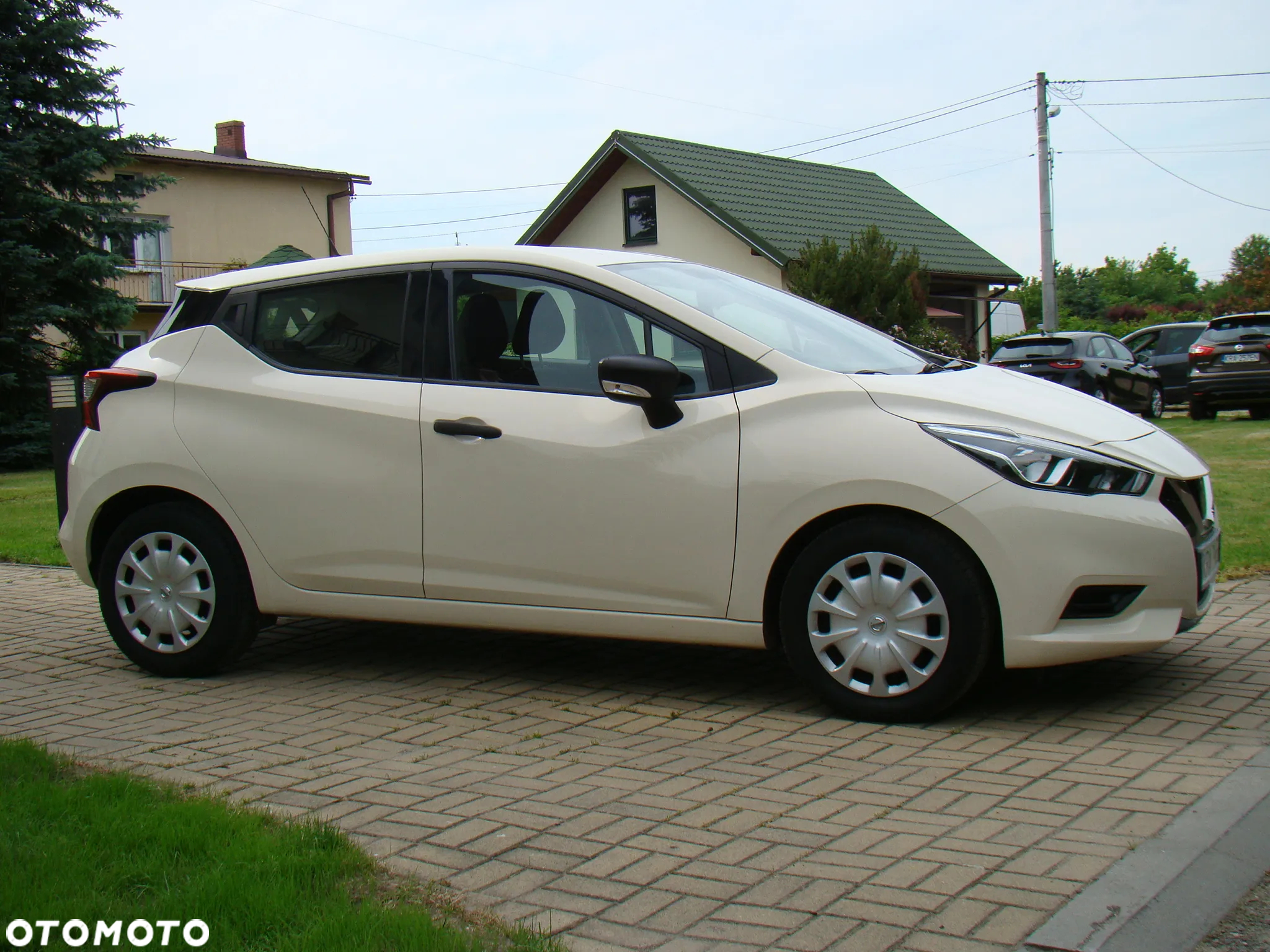 Nissan Micra 1.0 Acenta - 4