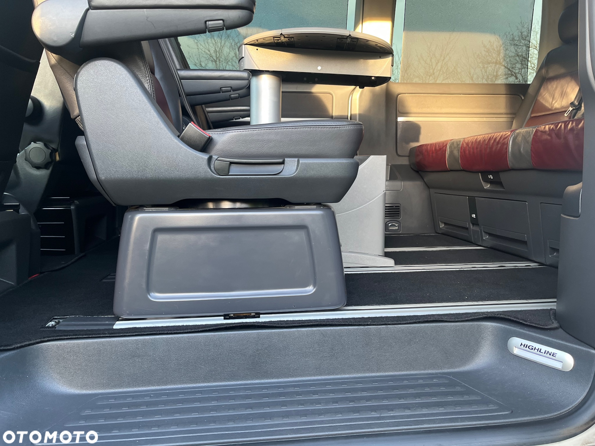 Volkswagen Multivan - 22
