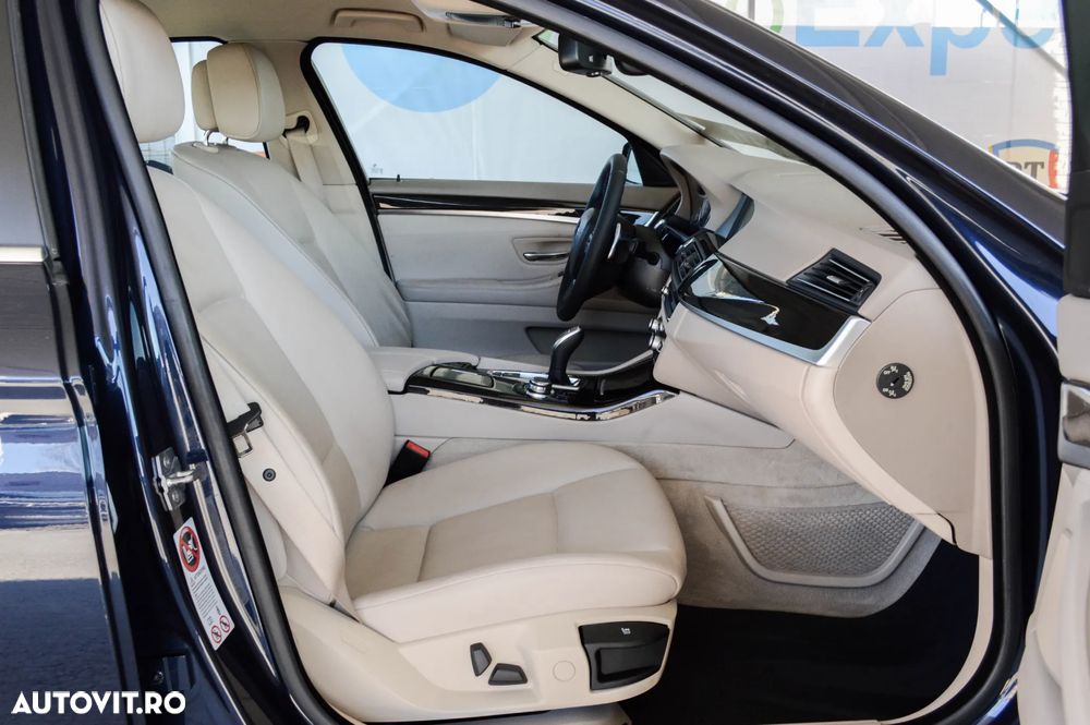 BMW Seria 5 525d xDrive Aut. Modern Line - 29