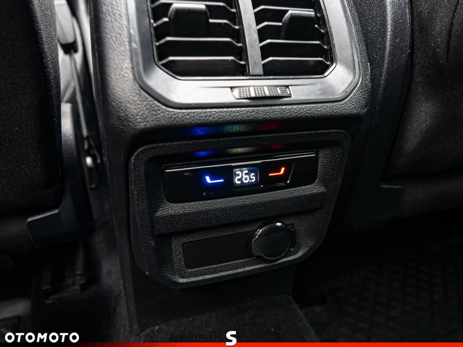 Volkswagen Tiguan 2.0 TDI SCR 4Mot Elegance DSG - 22