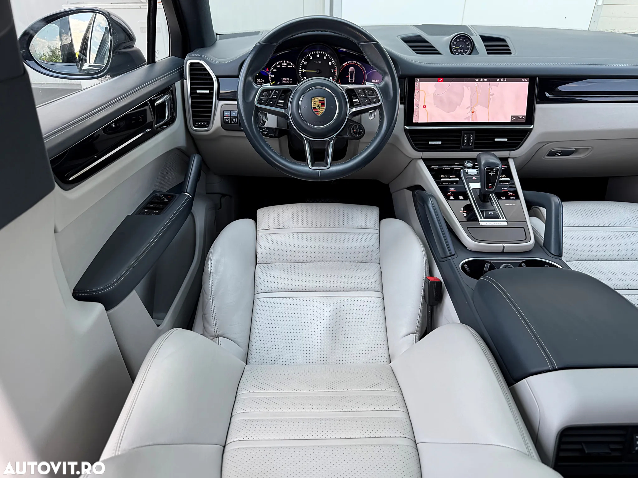 Porsche Cayenne Coupe E-Hybrid Tiptronic S Platinum Edition - 22