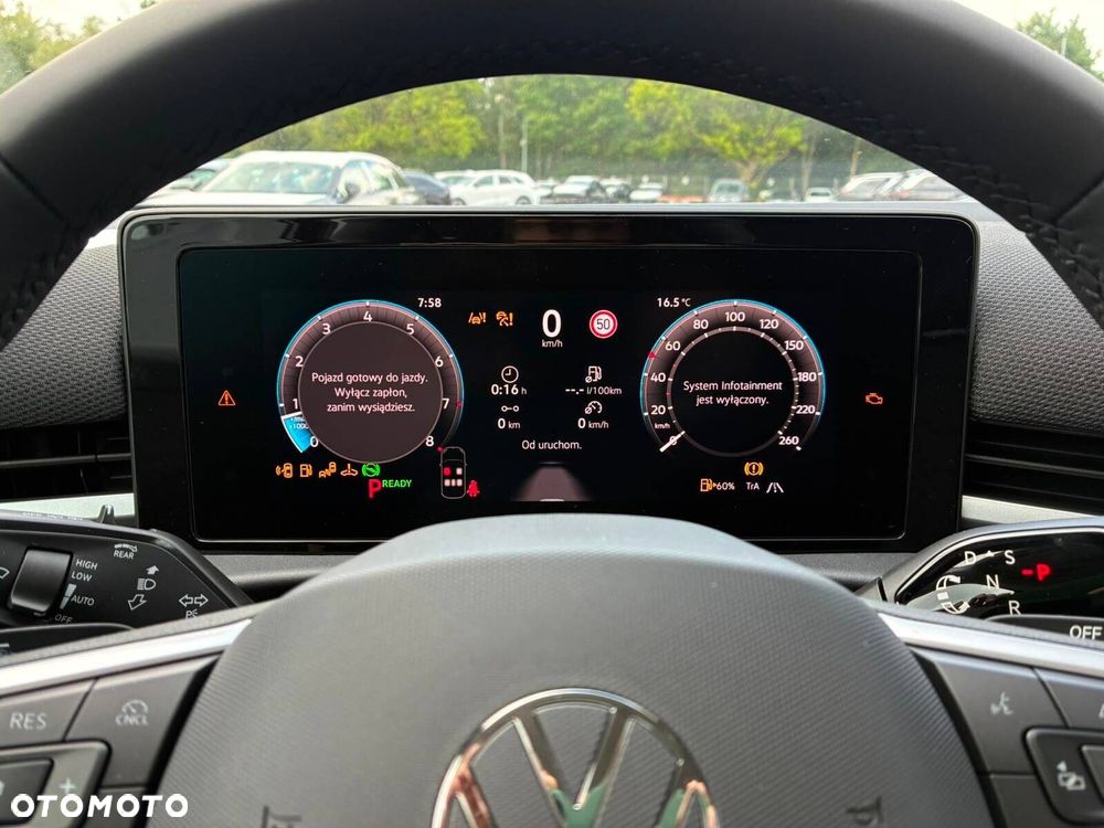 Volkswagen T-Roc - 17