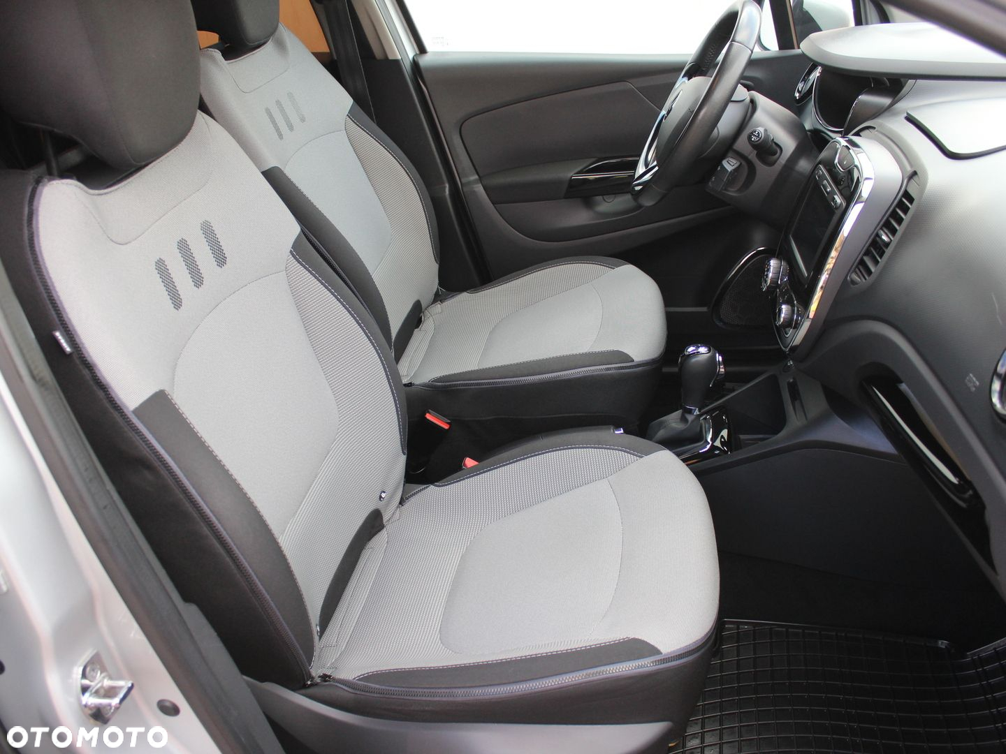 Renault Captur - 13