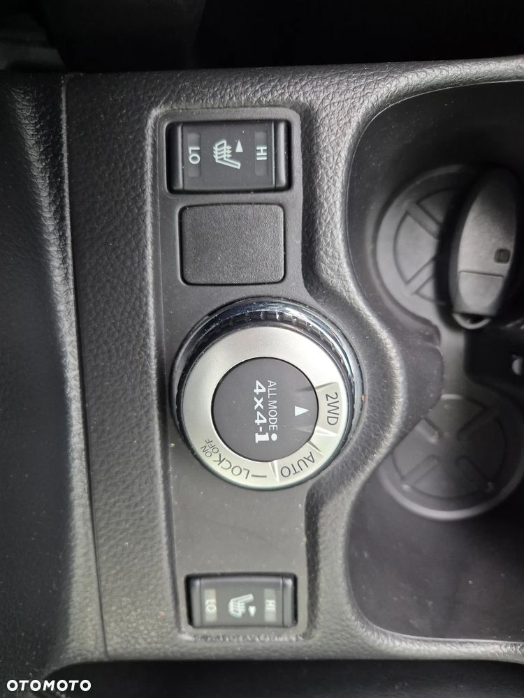 Nissan X-Trail 2.0 dCi ALL-MODE 4x4i Xtronic Tekna - 16