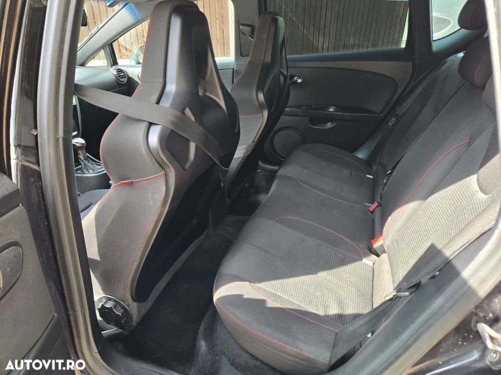 Seat Leon 2.0 T FSI Cupra - 8