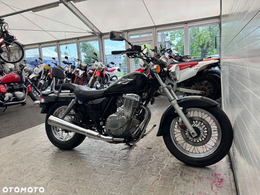 Suzuki Marauder - 12