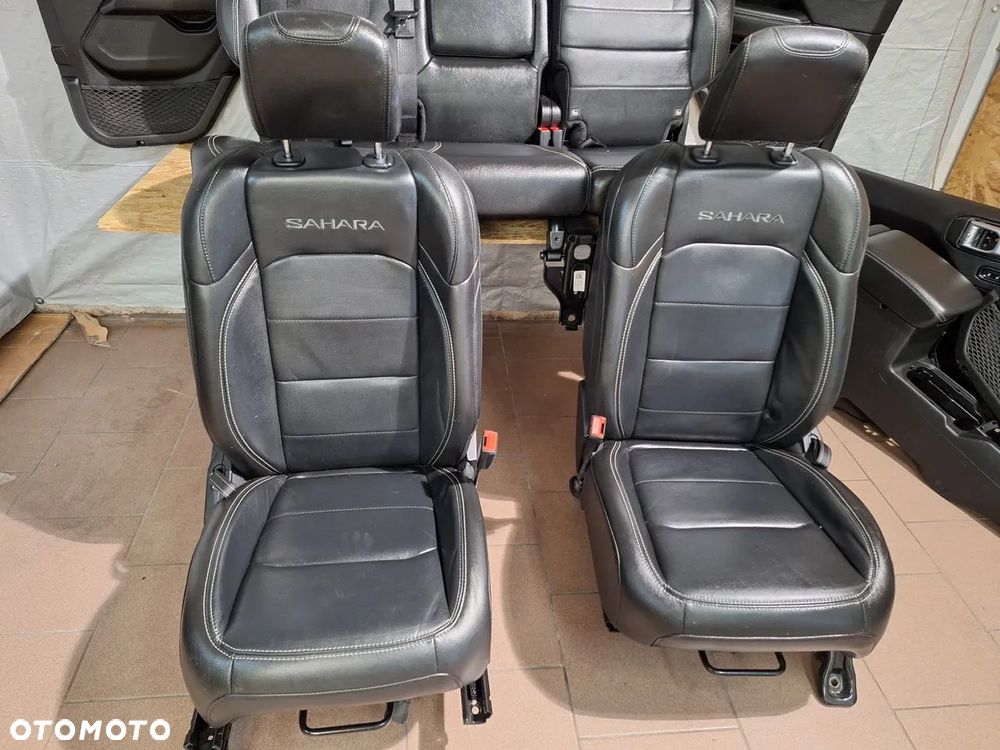 # jeep wrangler jl # 2018- 4d tapicerka : fotele : kanapa : czarna skora - 2