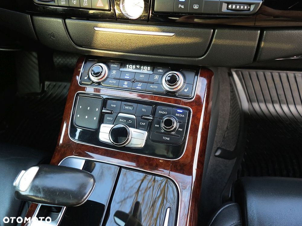 Audi A8 3.0 TDI DPF quattro tiptronic - 24