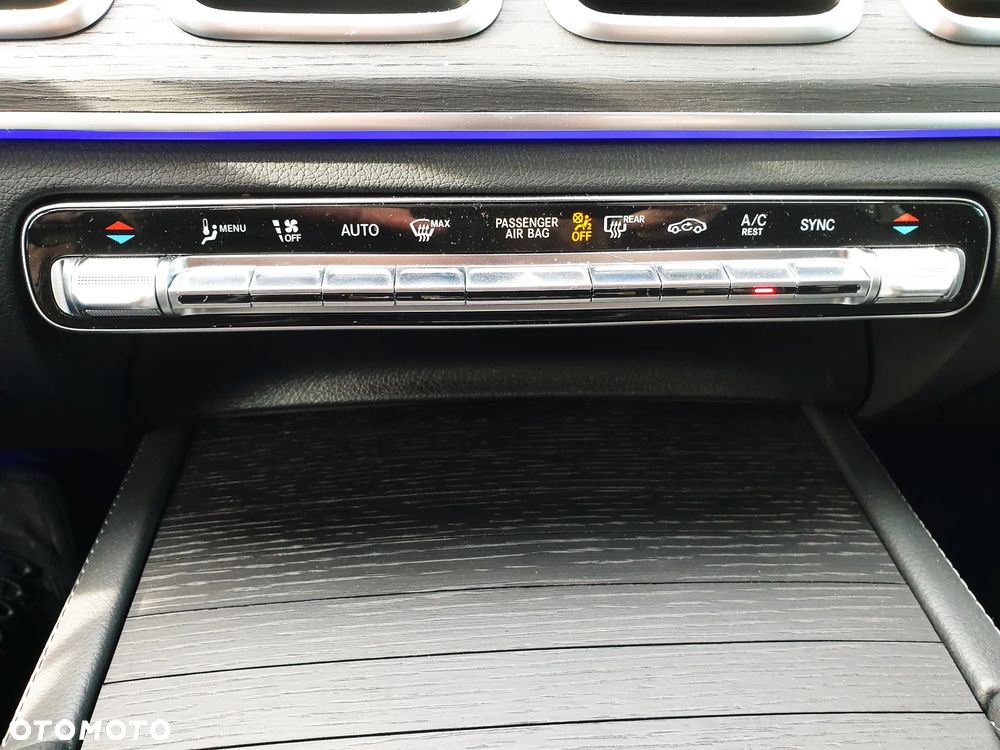 Mercedes-Benz GLE 300 d 4-Matic Advanced Plus - 35