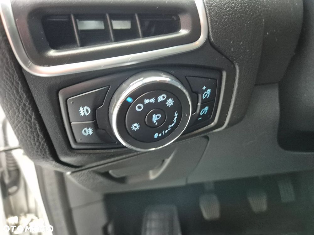 Ford Focus - 23