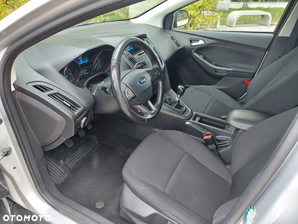 Ford Focus 1.5 TDCi Trend - 24