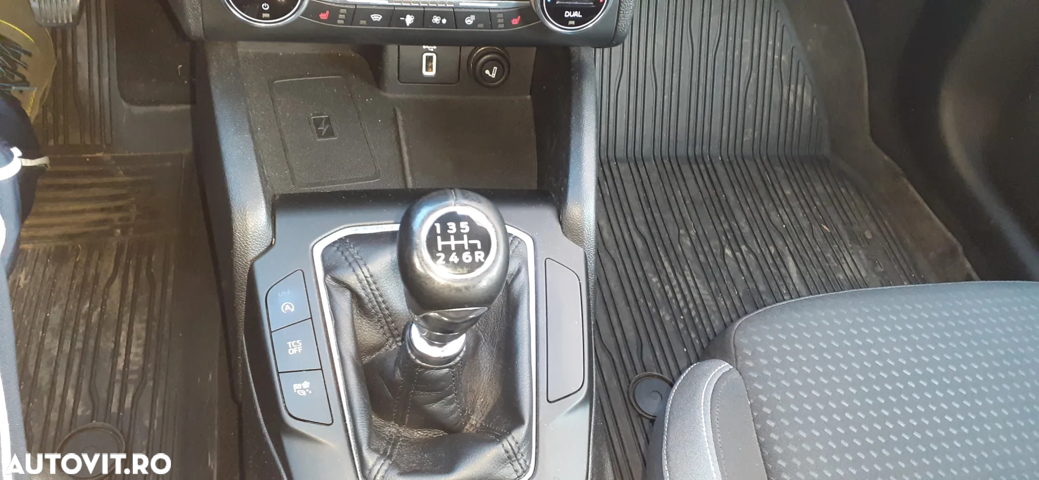 Ford Focus - 12