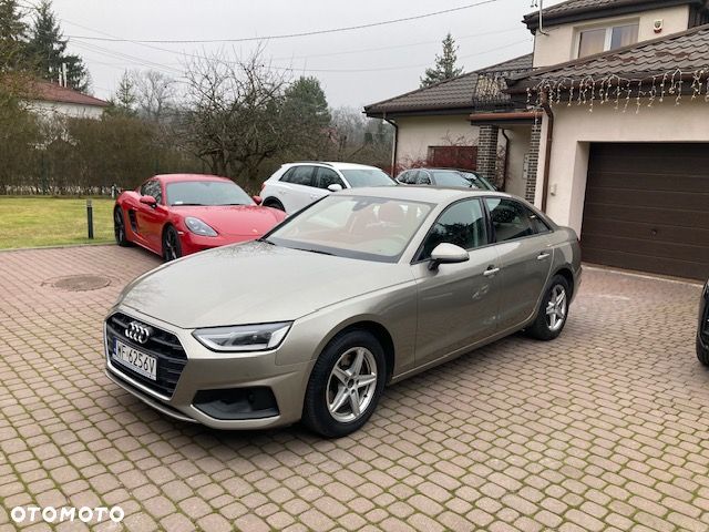 Audi A4 Limousine - 1