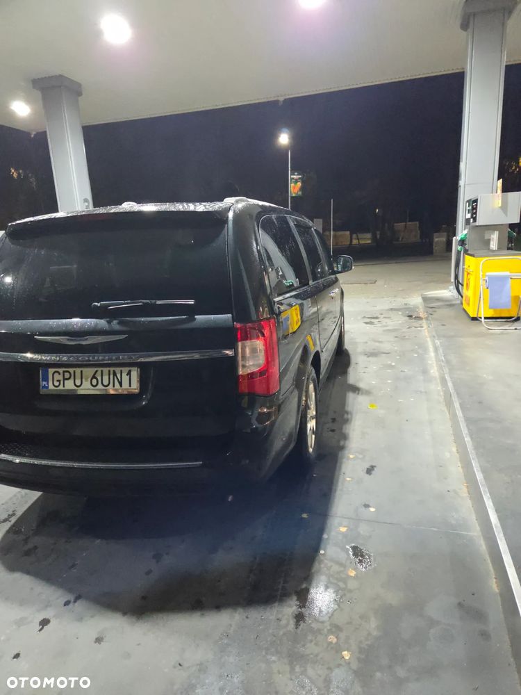 Chrysler Town & Country 3.6 Touring - 13