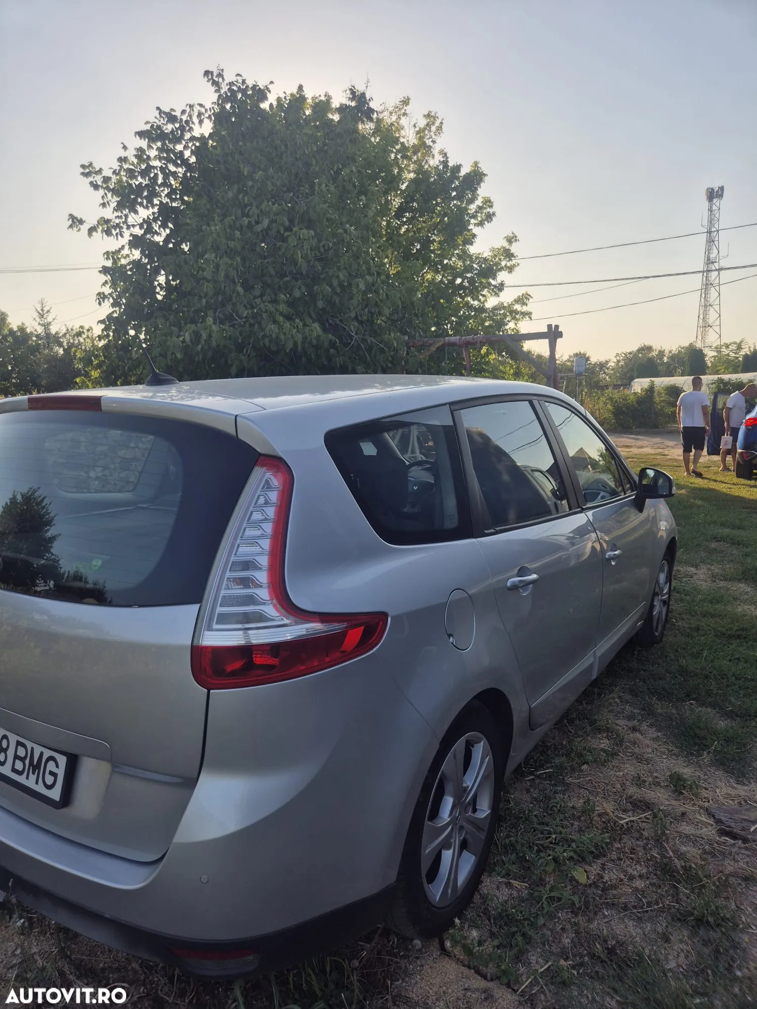 Renault Grand Scenic - 7