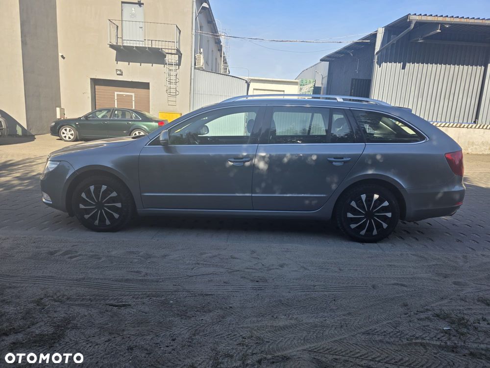 Skoda Superb 1.8 TSI Comfort DSG - 6