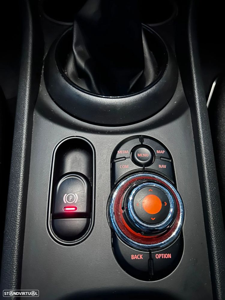 MINI Clubman One D - 12