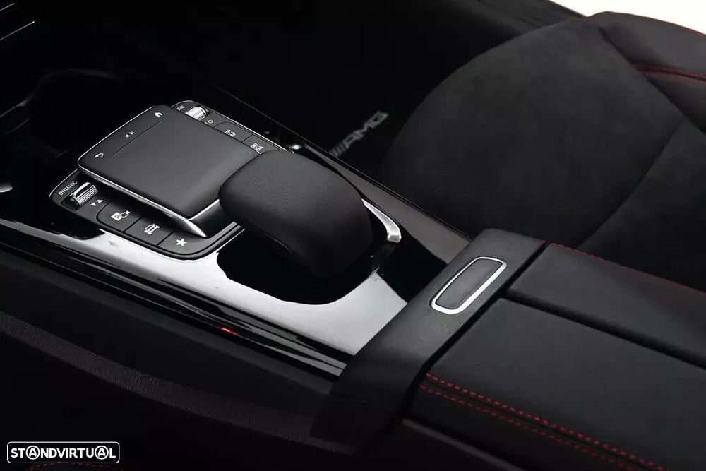 Mercedes-Benz CLA 180 - 18