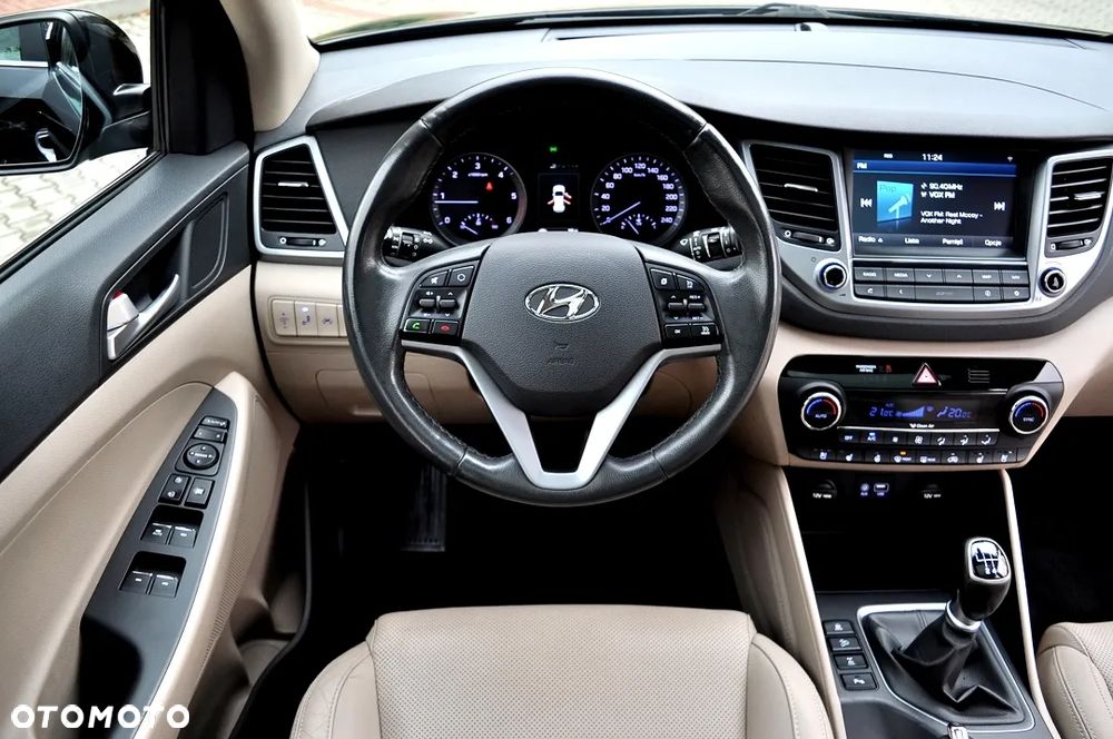 Hyundai Tucson 2.0 CRDI Style 4WD - 25