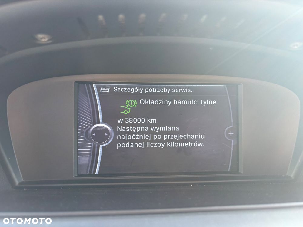 BMW Seria 3 320d - 23
