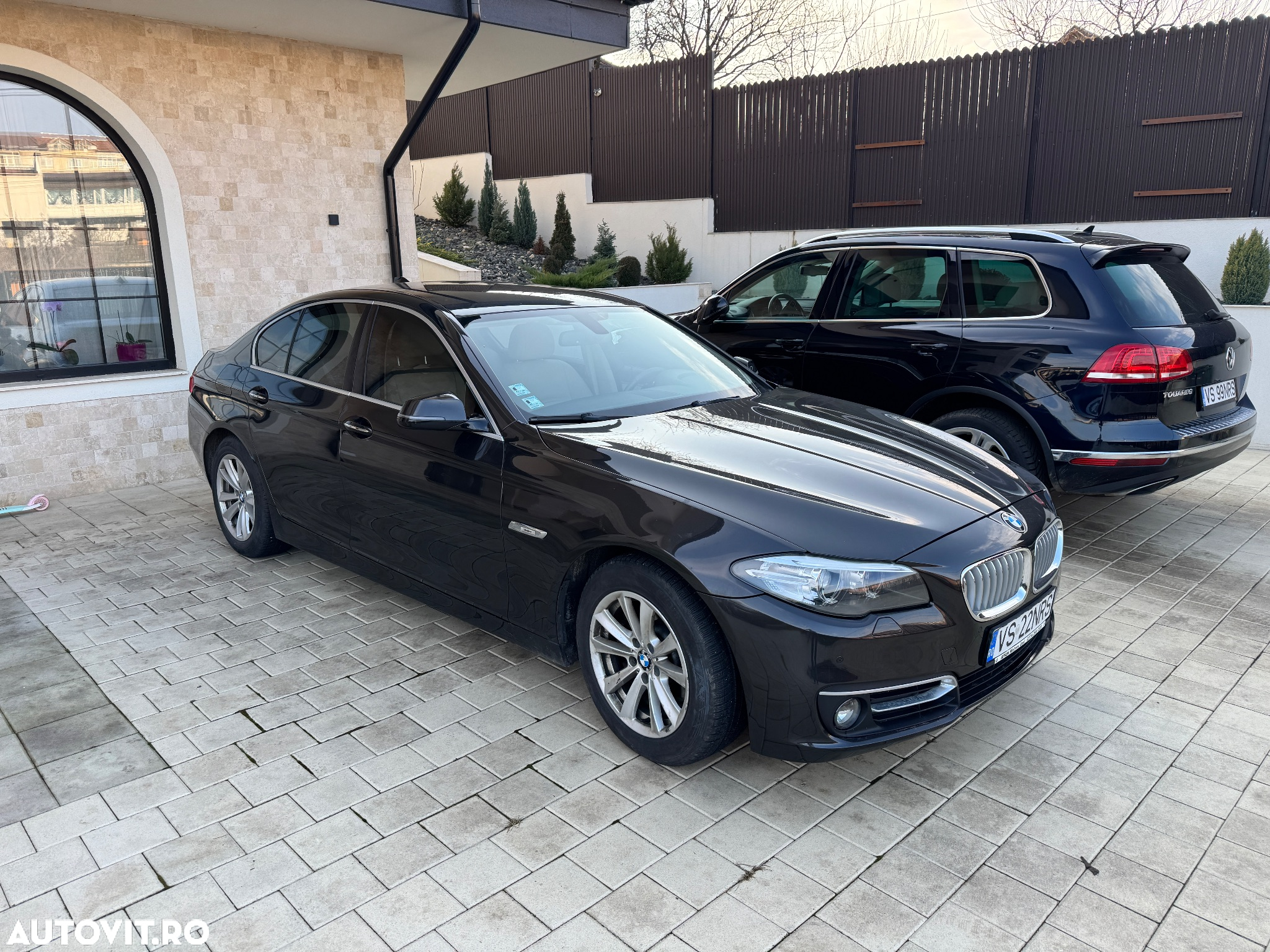 BMW Seria 5 520d xDrive - 2