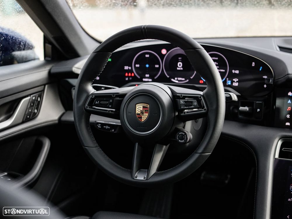 Porsche Taycan 4S - 44