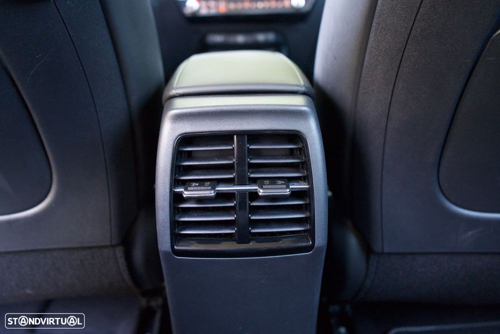 Kia Niro EV 64kWh Drive - 36