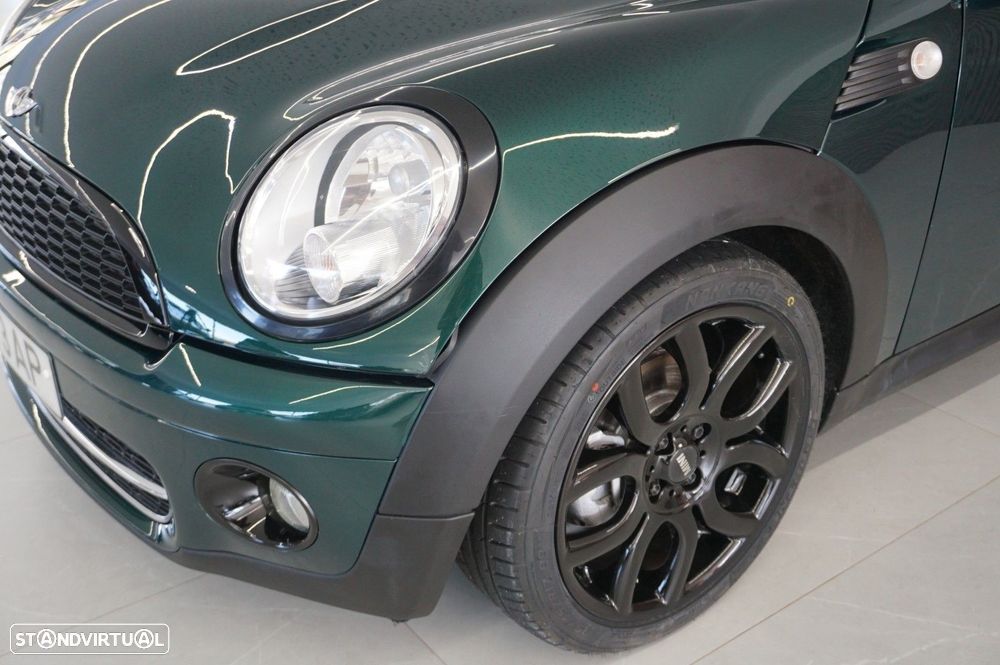 MINI 3 Portas Cooper D - 44