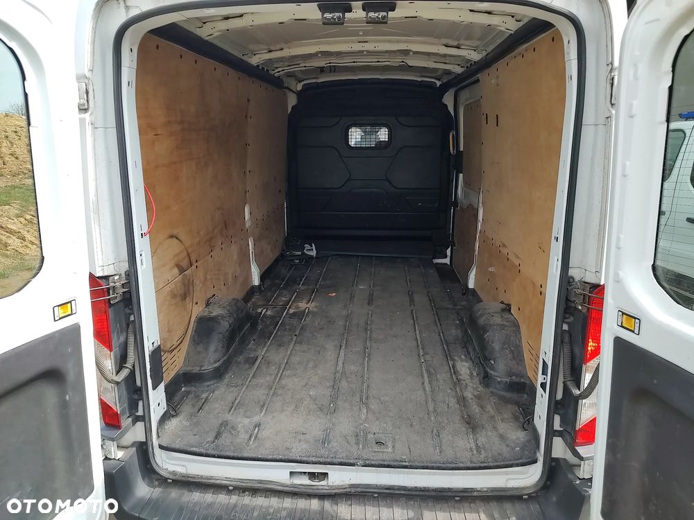 Ford transit - 17