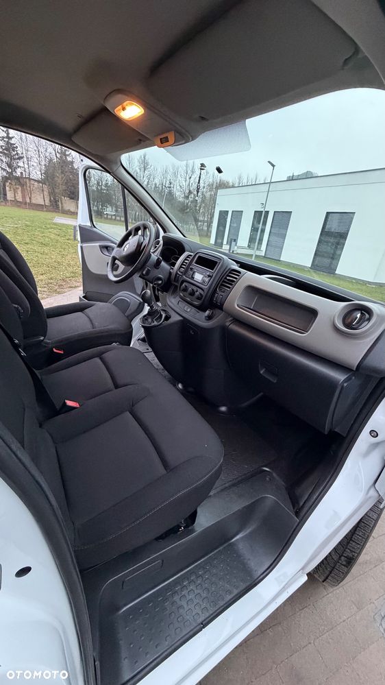 Renault Trafic - 13