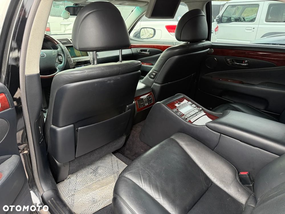 Lexus LS 460 Elite - 7