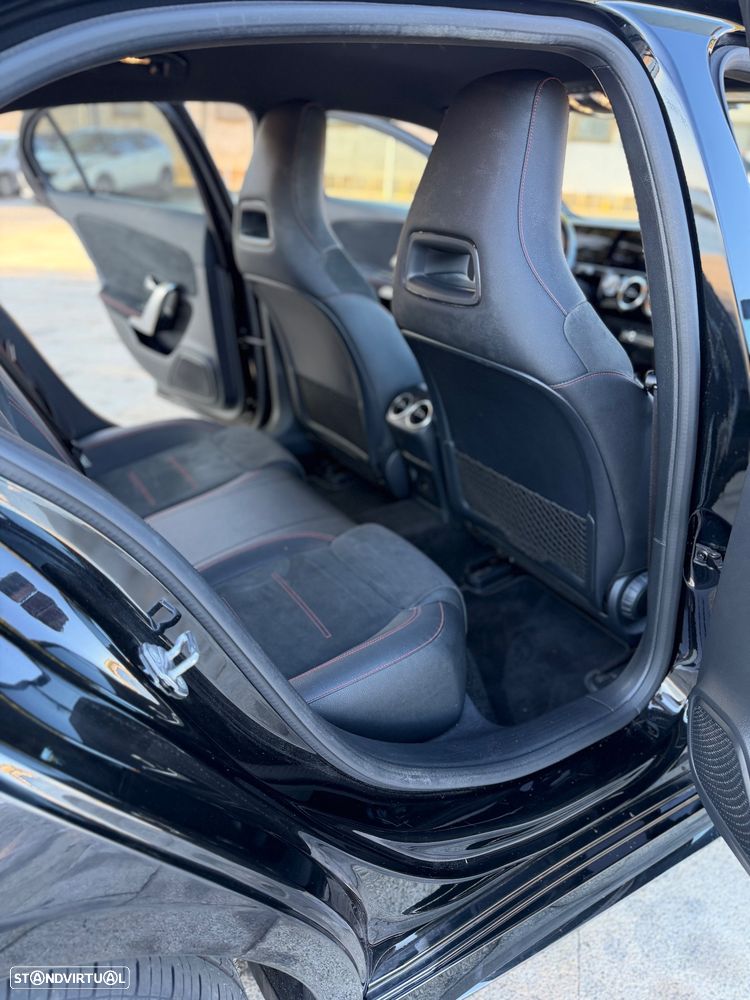 Mercedes-Benz A 250 e AMG Line — fotografia 17