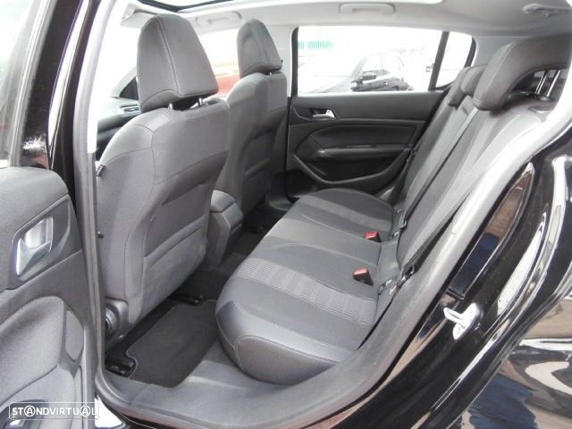 Peugeot 308 BlueHDi 130 Black Edition - 27