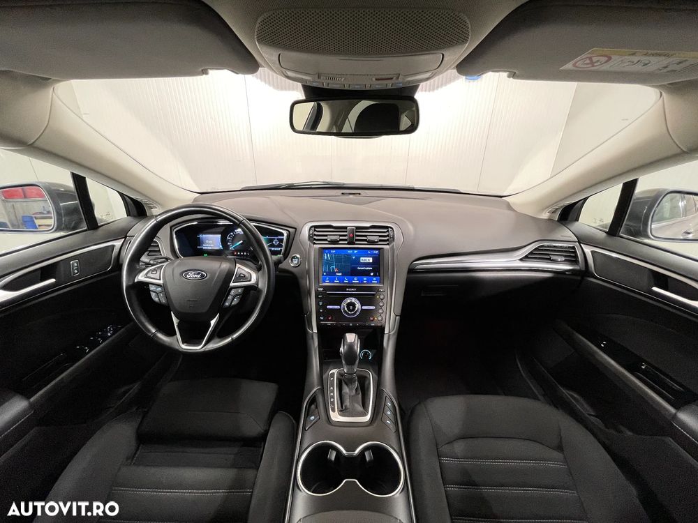 Ford Mondeo 2.0 HEV Titanium - 8