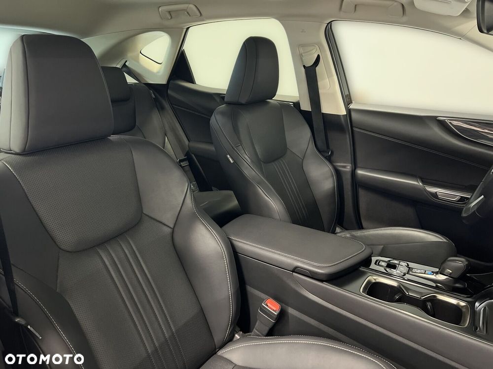 Lexus NX 350h Business AWD - 16