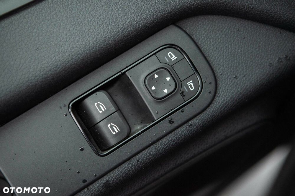 Mercedes-Benz Sprinter - 16