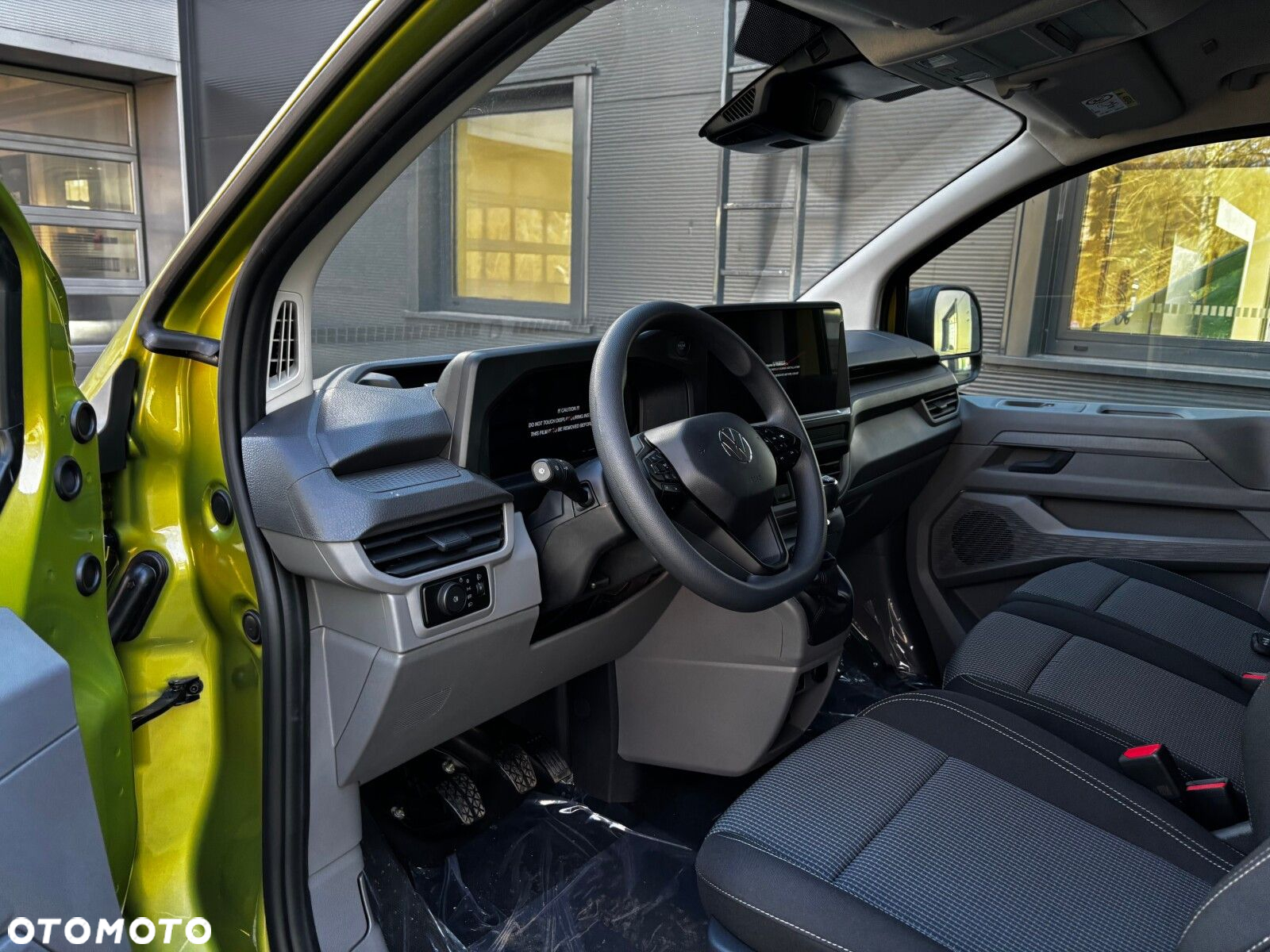 Volkswagen Transporter 2.0 TDI 150 KM 6-bm L1 - 16