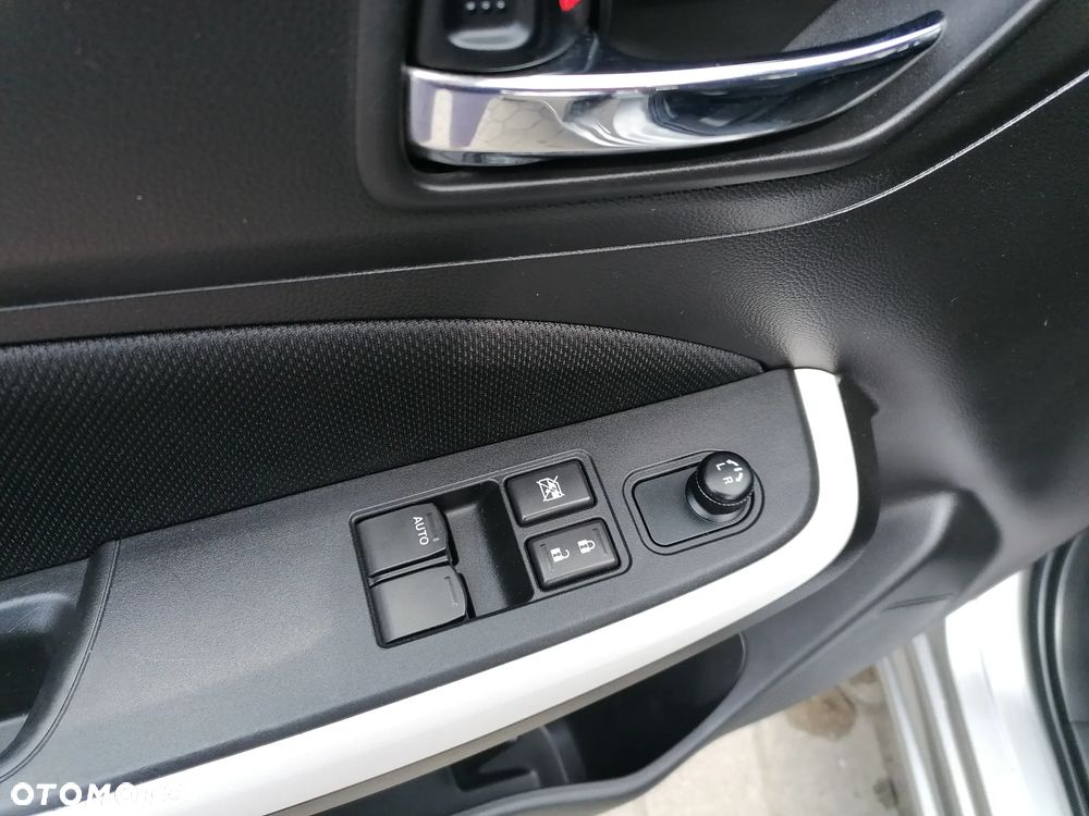 Suzuki Swift - 10