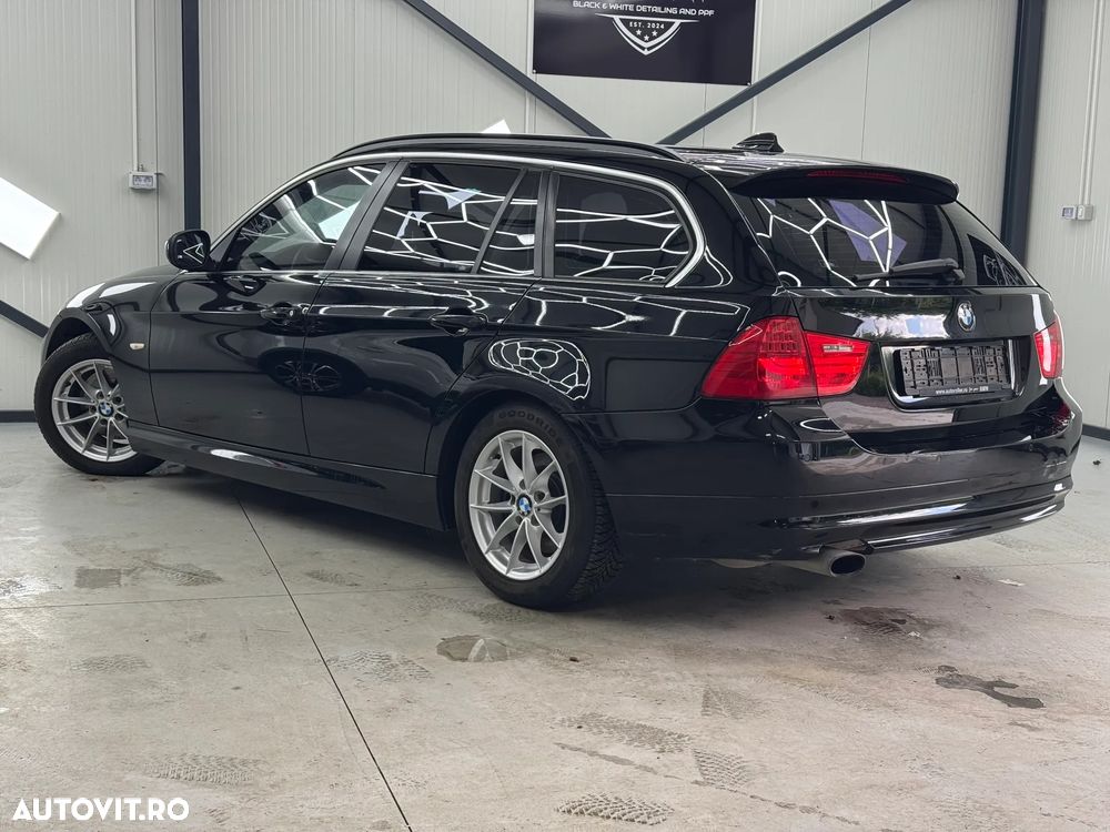 BMW Seria 3 320i - 15