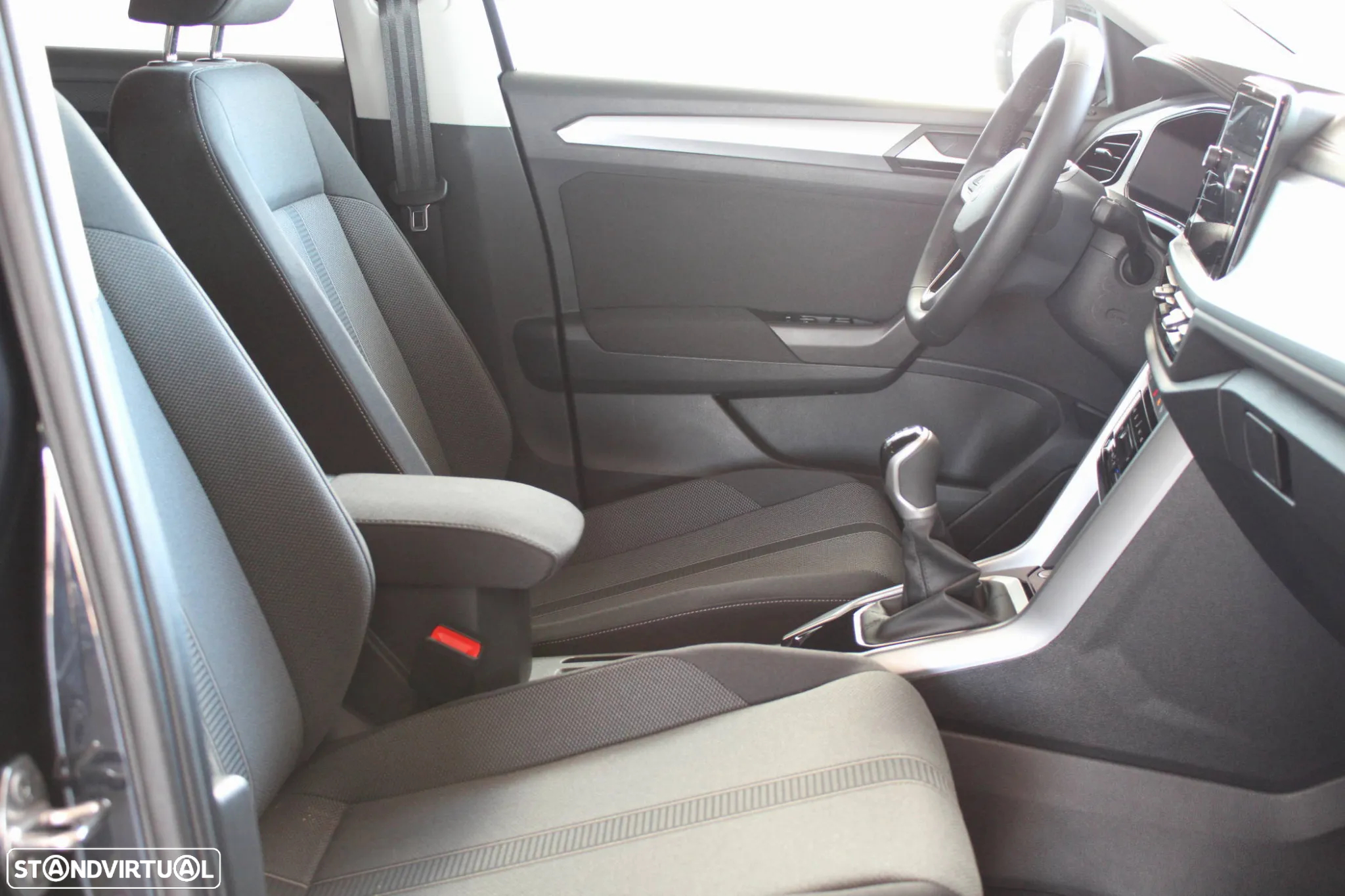 VW T-Roc 1.0 TSI Urban - 8