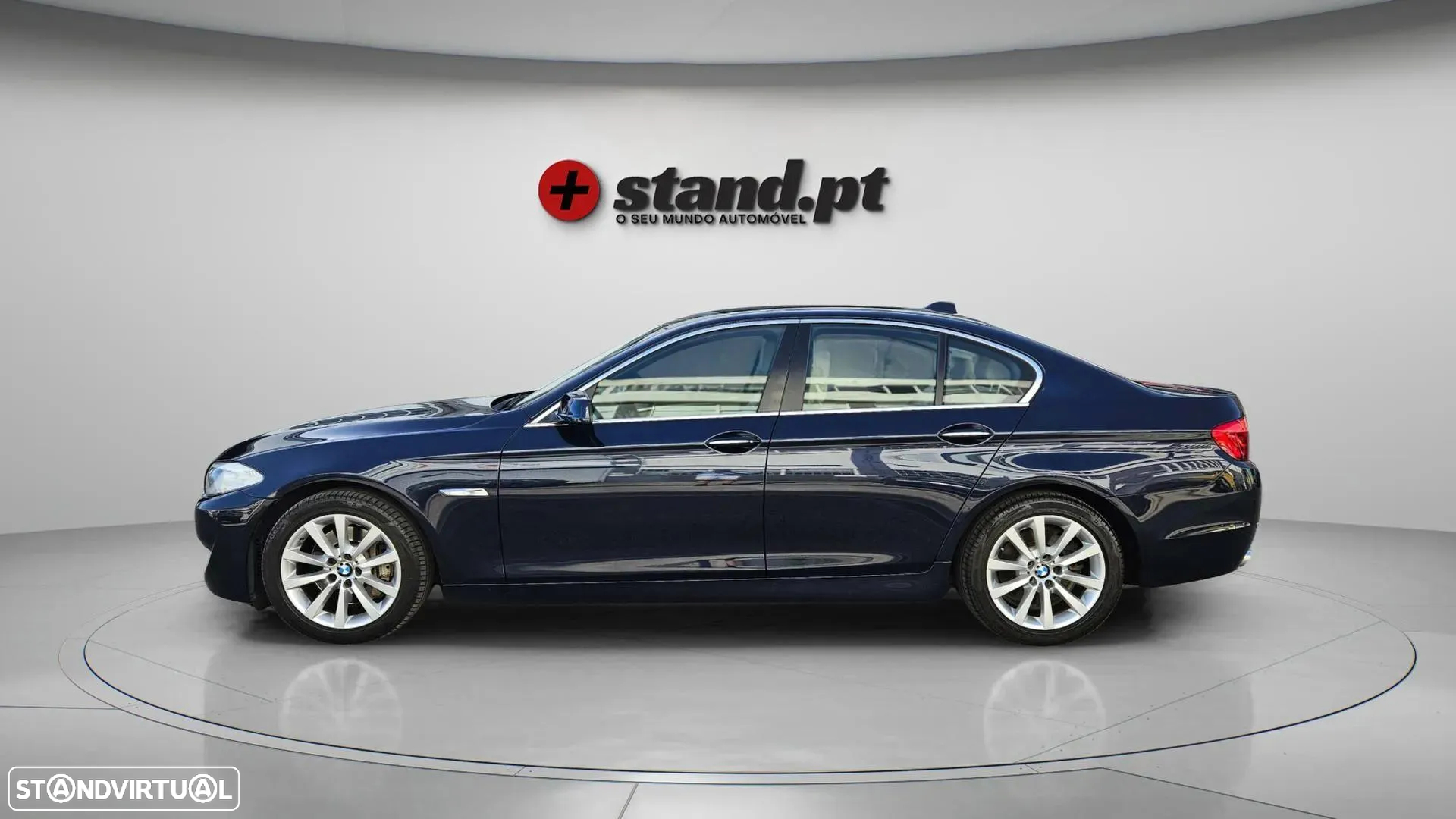BMW 525 d Exclusive Auto 126g - 8