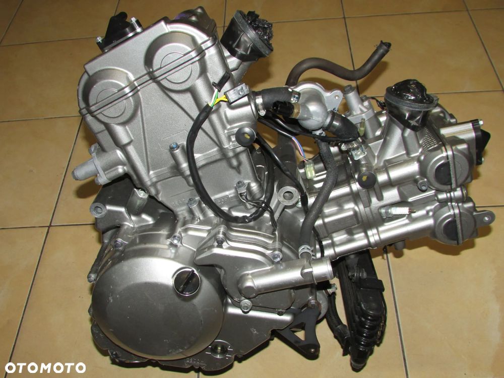 Suzuki DL 650 V-strom 2spark 04-11 silnik engine motor - 2