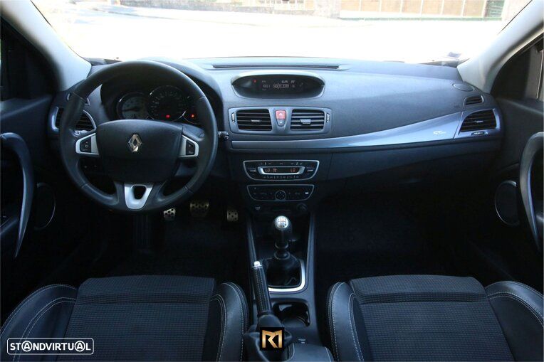 Renault Mégane 1.5 dCi GT Line EDC - 8