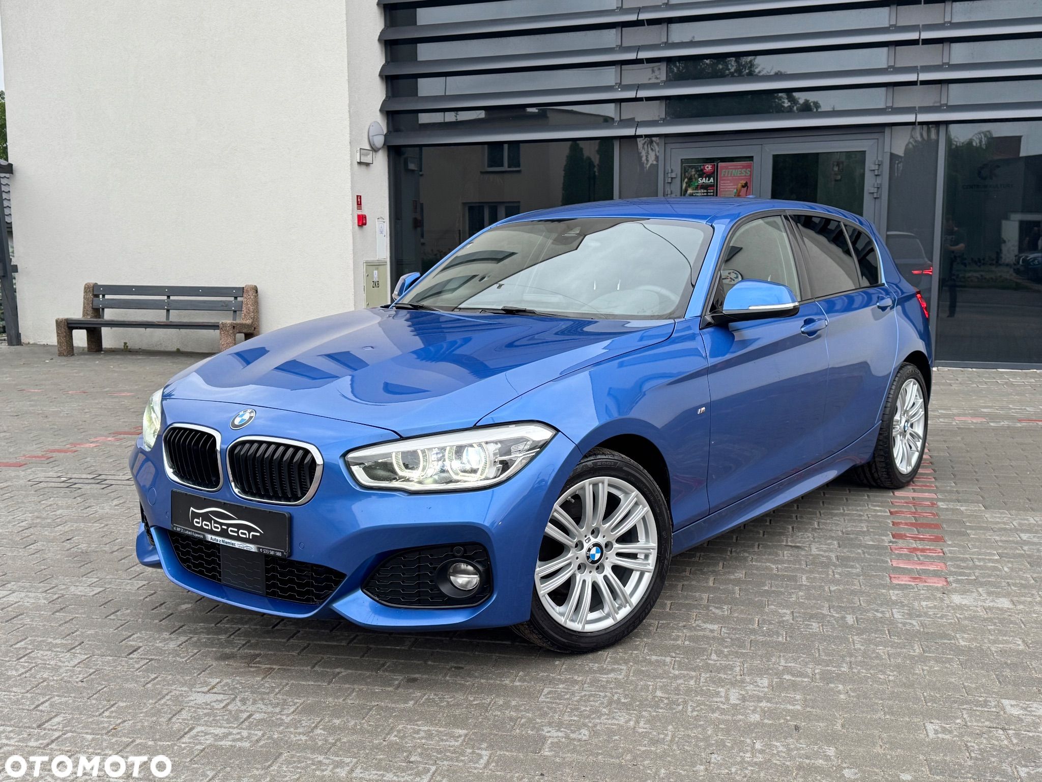 BMW Seria 1 120d xDrive M Sport - 1