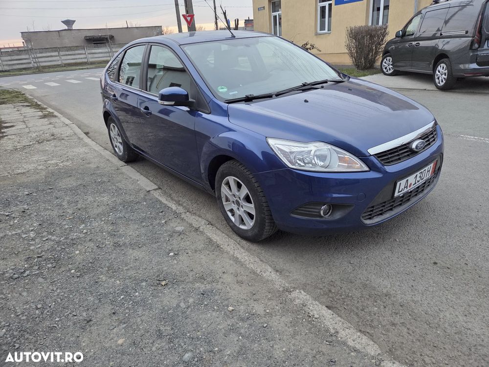 Ford Focus 1.6i 16V Trend - 6