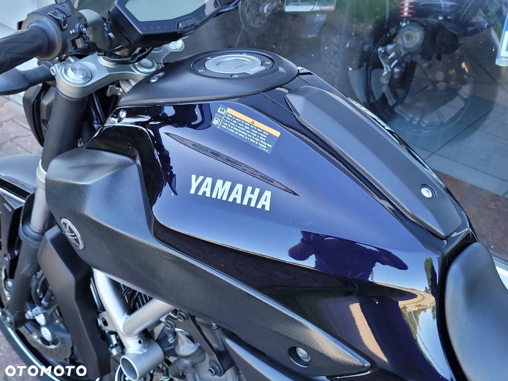Yamaha MT - 24