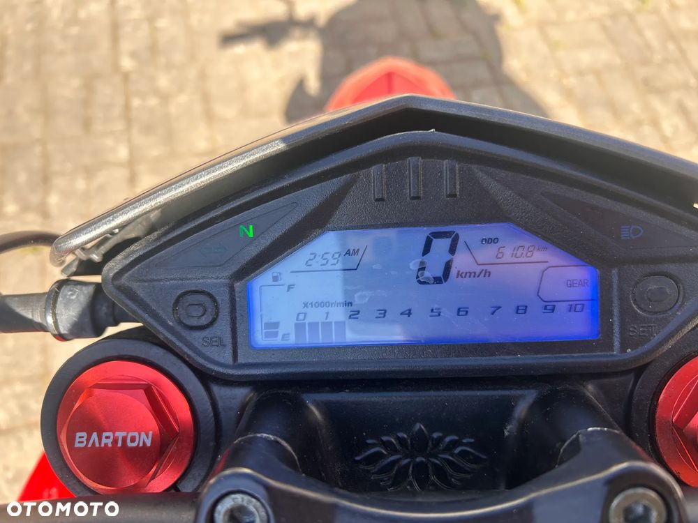Barton Hyper - 4