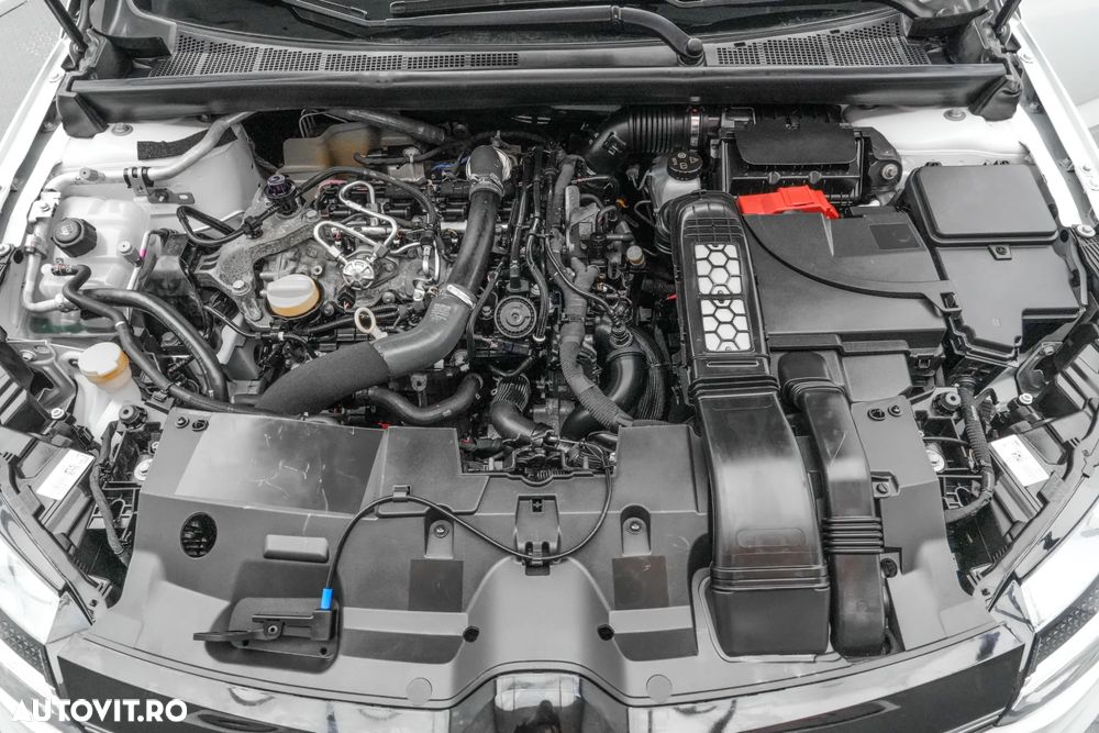 Renault Megane TCE 140 Equilibre - 22