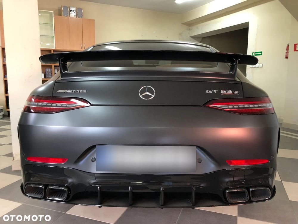 Mercedes-Benz AMG GT - 4
