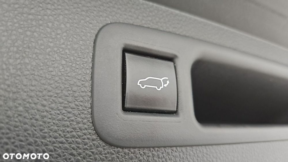 Toyota Highlander 2.5 Hybrid Executive Style - 25
